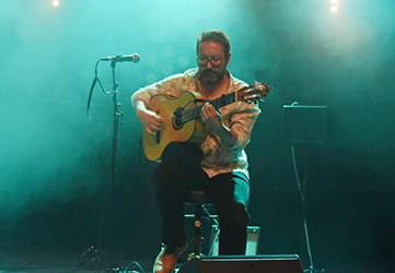 Cabaret sans frontière, Quimperlé, novembre 2023 © Dom Bonobo