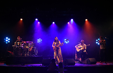 Paloma Negra — Cabaret sans frontière, Quimperlé, novembre 2023 © Dom Bonobo